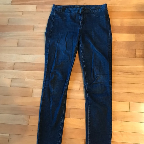 Calvin Klein Jeans - Picture 2 of 5